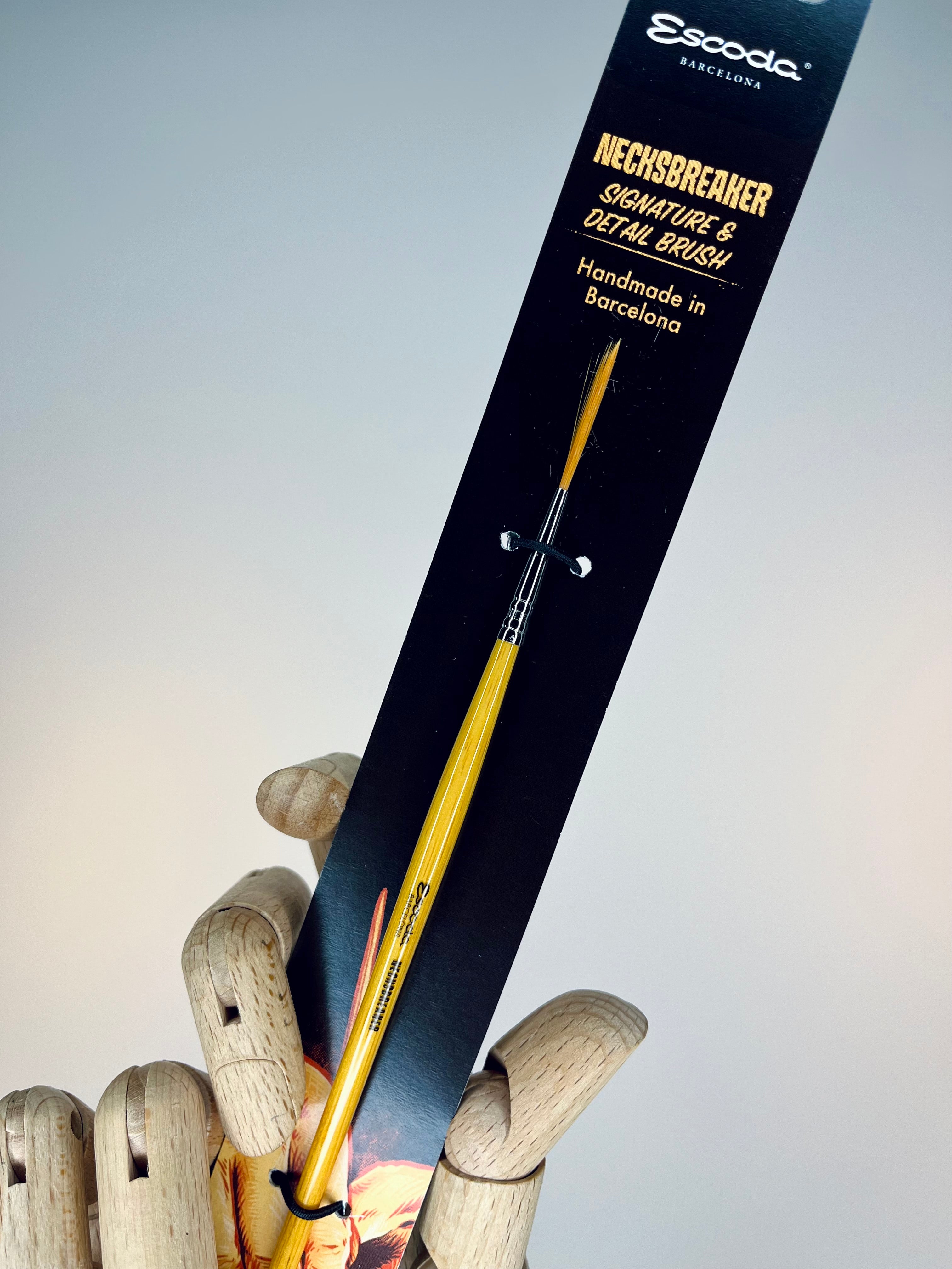 Escoda 6552 Round Gold Toray Signature Detail Necksbreaker Brush