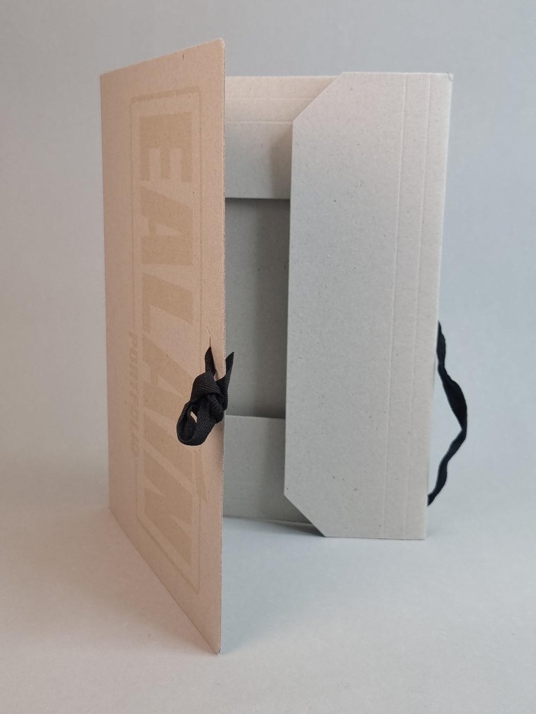 Ealaín / Art Portfolio Folder