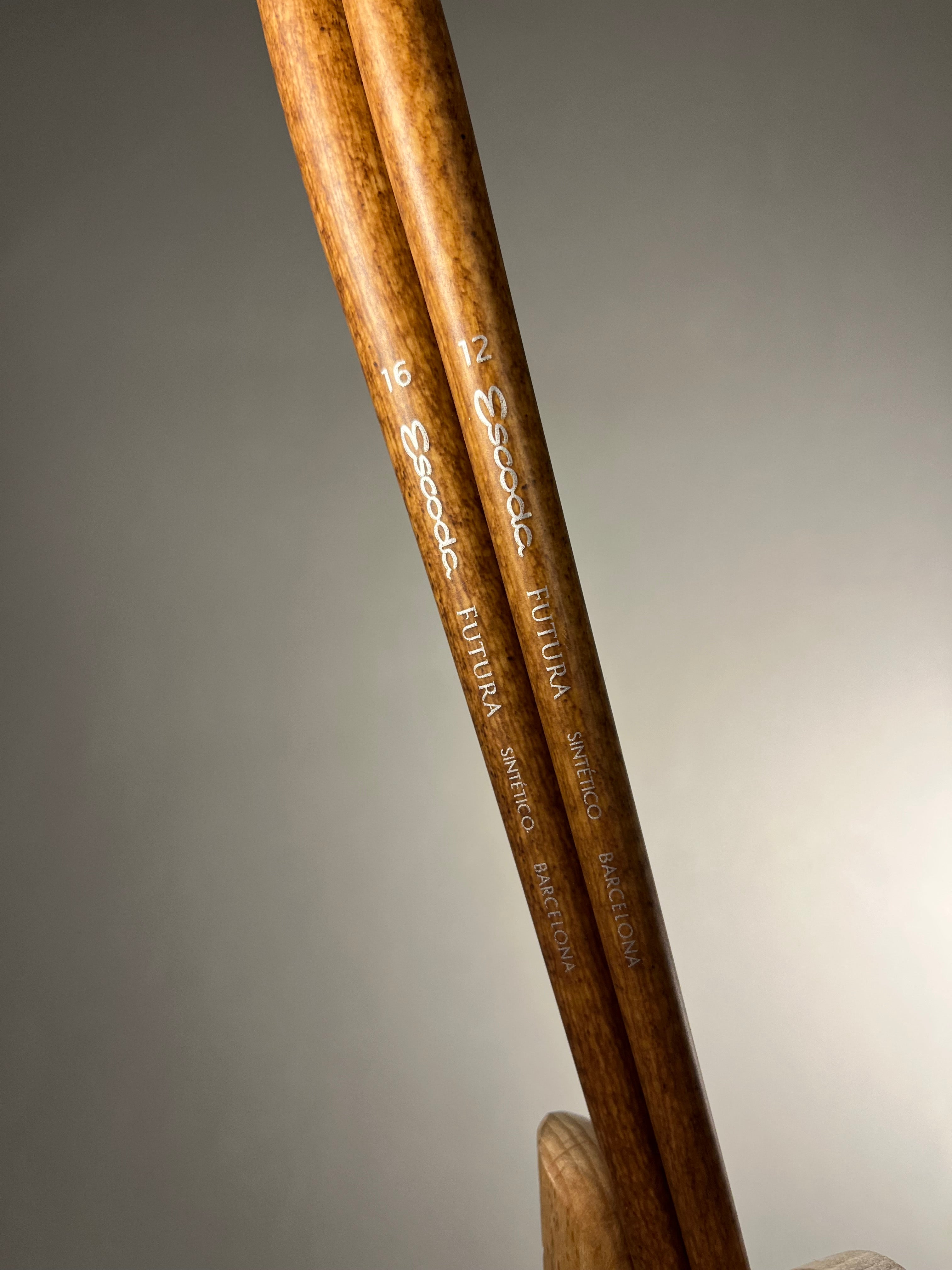 Escoda Futura 5414 Series Filbert (Oil & Acrylic)