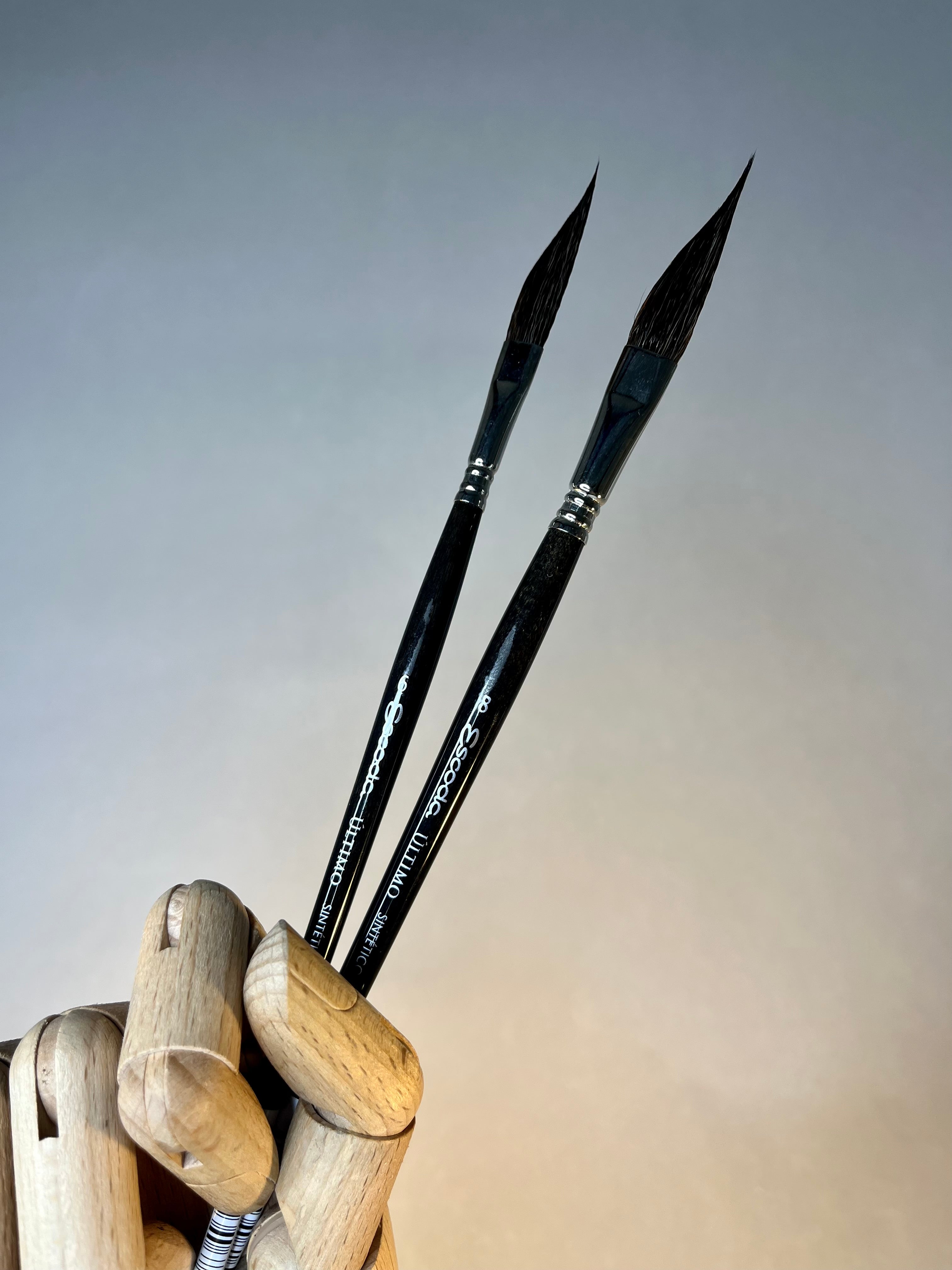 Escoda Ultimo Series 1534 Dagger Striper (Watercolour)